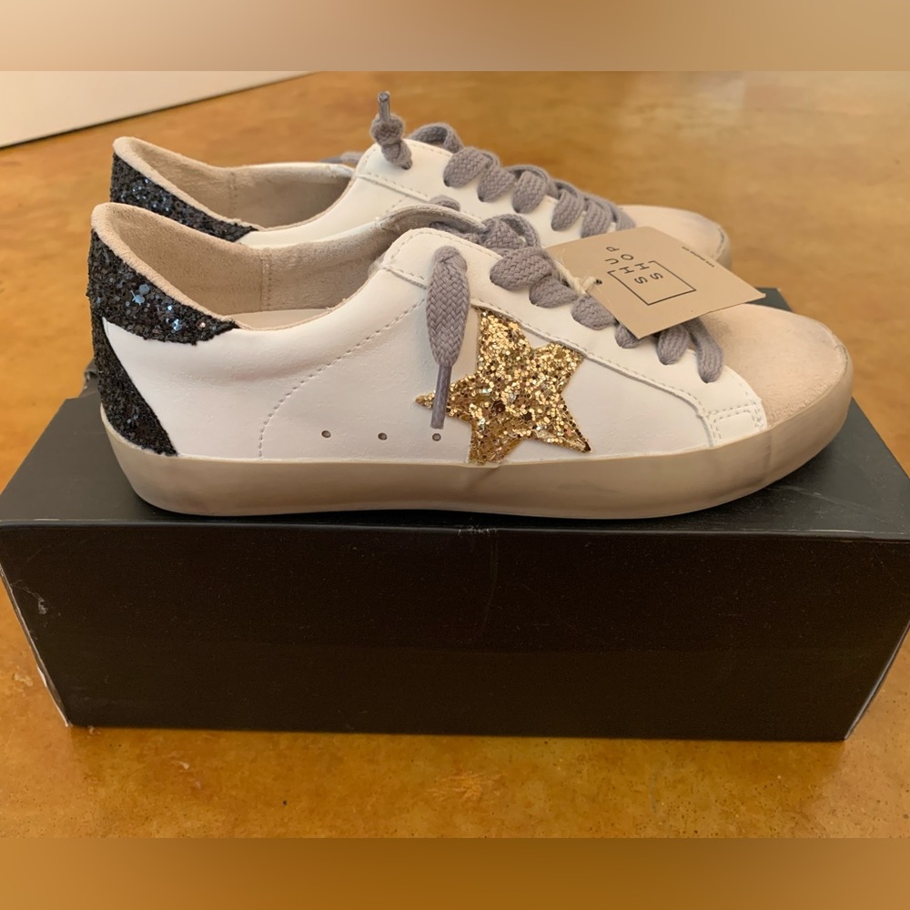 ShuShop Pamela size 2Y New in Box